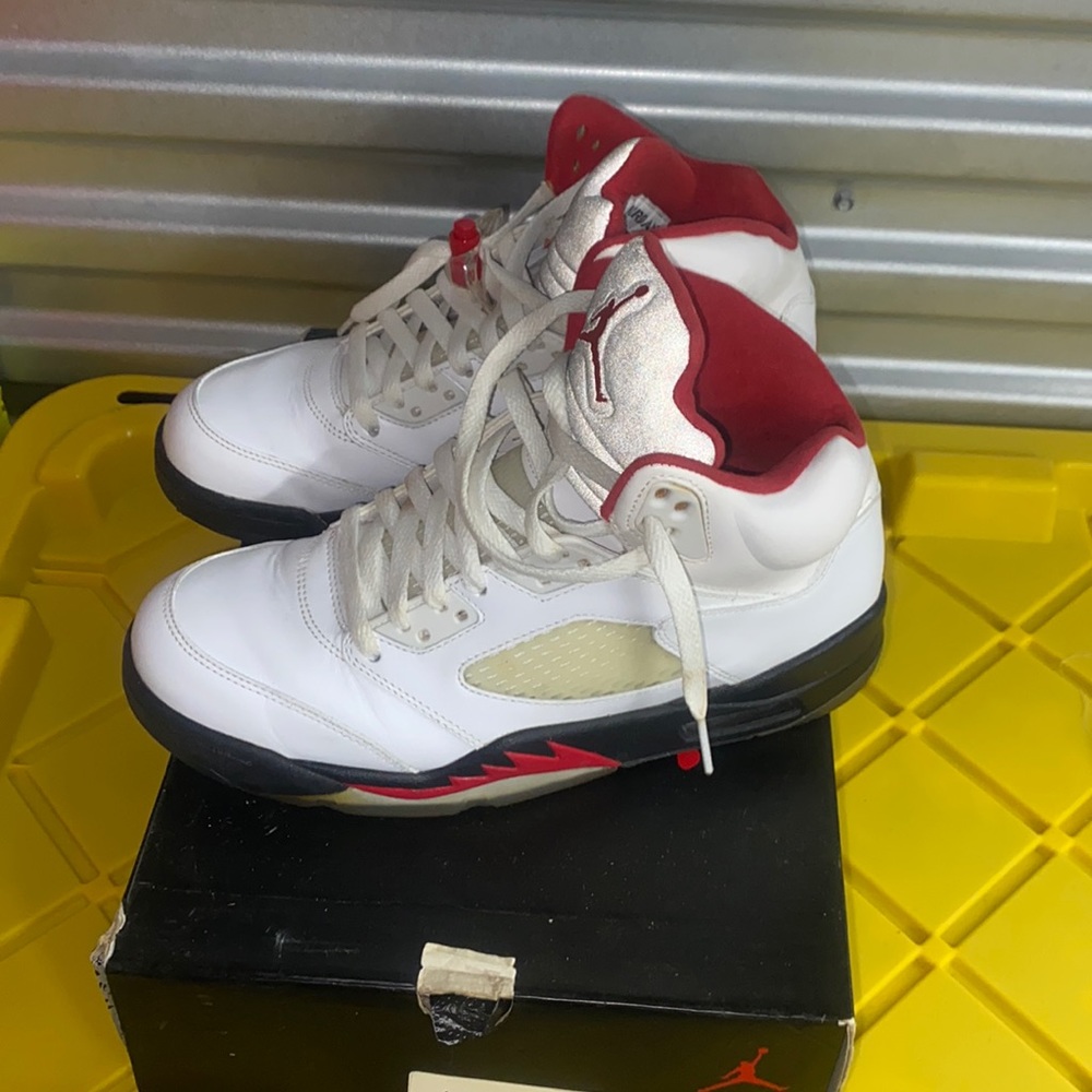 2012 Fire red Jordan’s